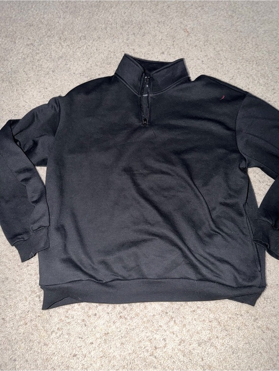Other - Black quarter zip sweater